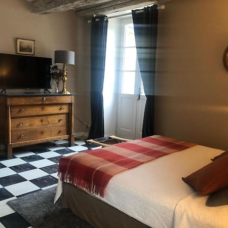 קלוני La Maison Des Gardes - Chambres D'Hotes מראה חיצוני תמונה