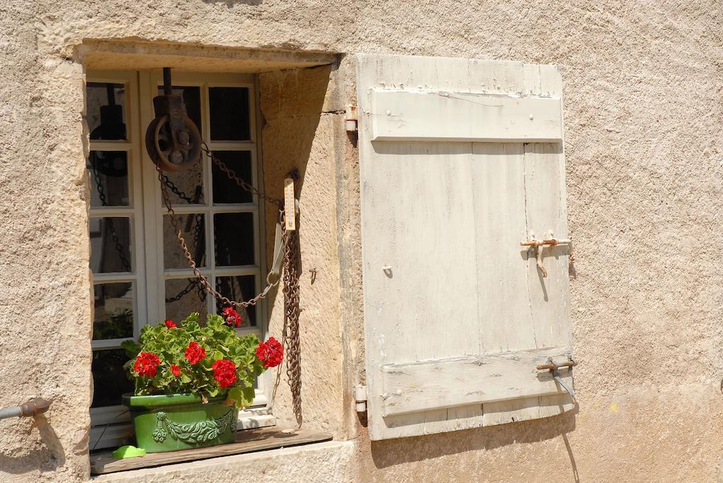 קלוני La Maison Des Gardes - Chambres D'Hotes מראה חיצוני תמונה