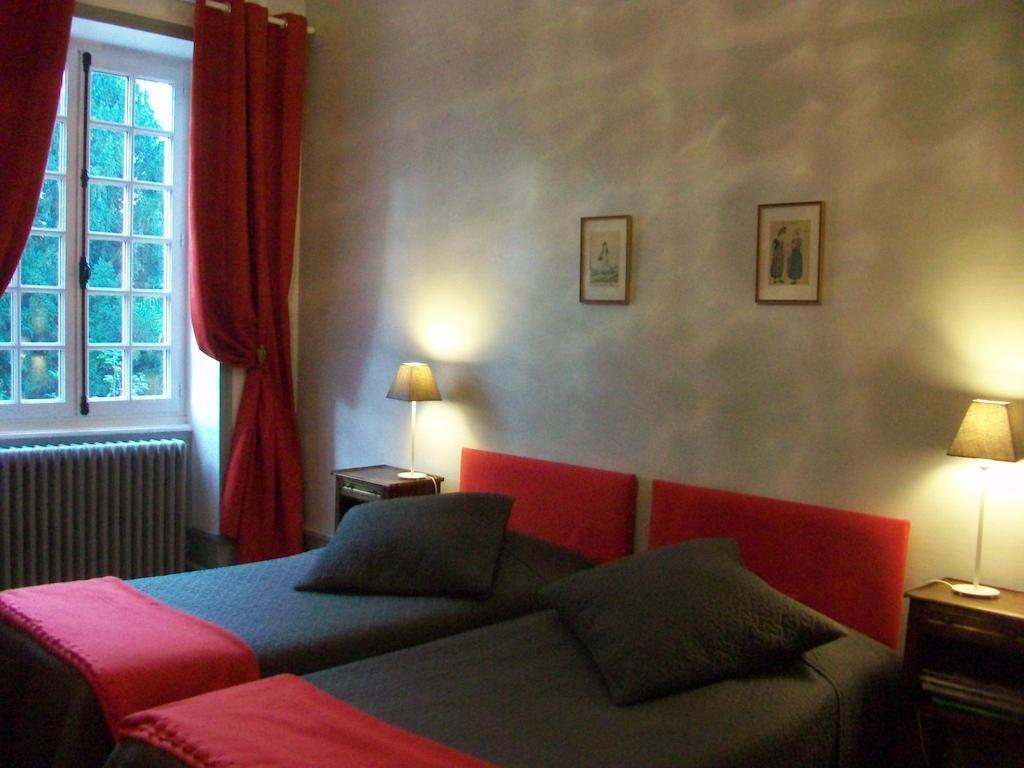 קלוני La Maison Des Gardes - Chambres D'Hotes חדר תמונה