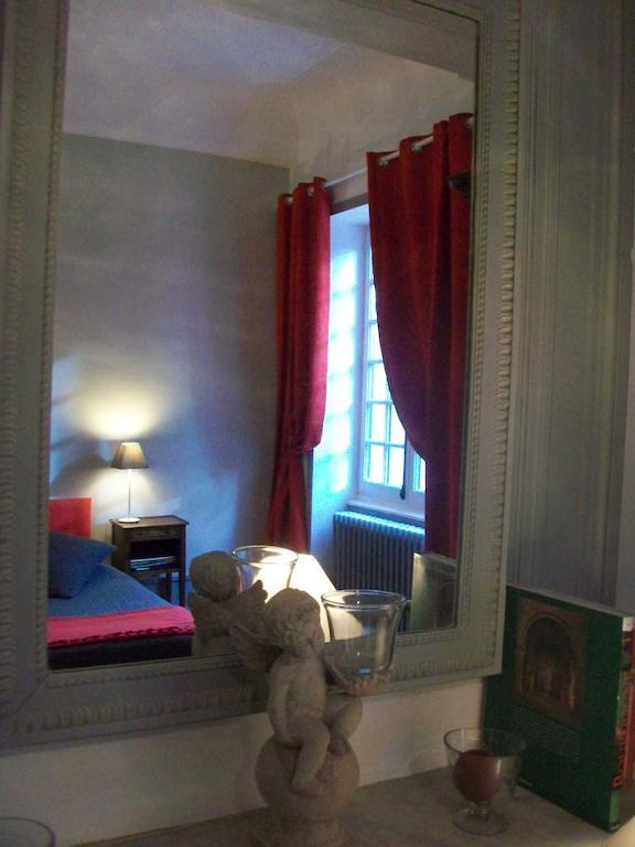 קלוני La Maison Des Gardes - Chambres D'Hotes חדר תמונה