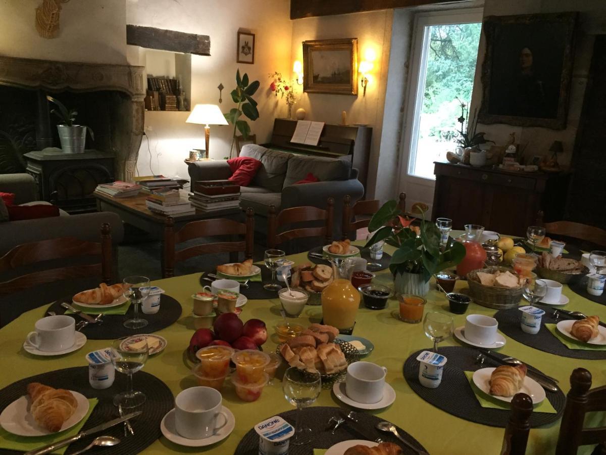 קלוני La Maison Des Gardes - Chambres D'Hotes מראה חיצוני תמונה