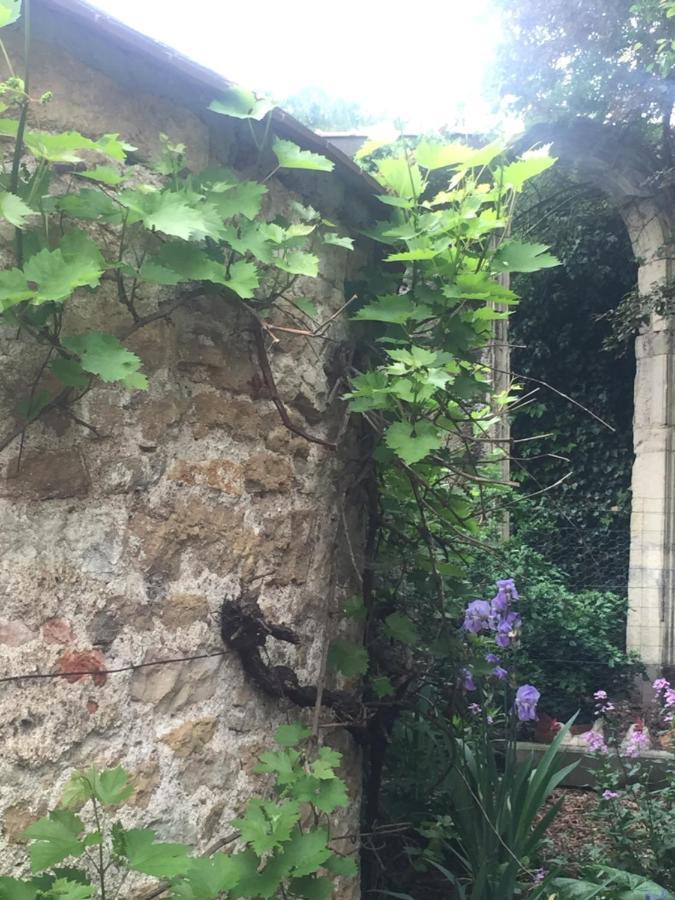 קלוני La Maison Des Gardes - Chambres D'Hotes מראה חיצוני תמונה
